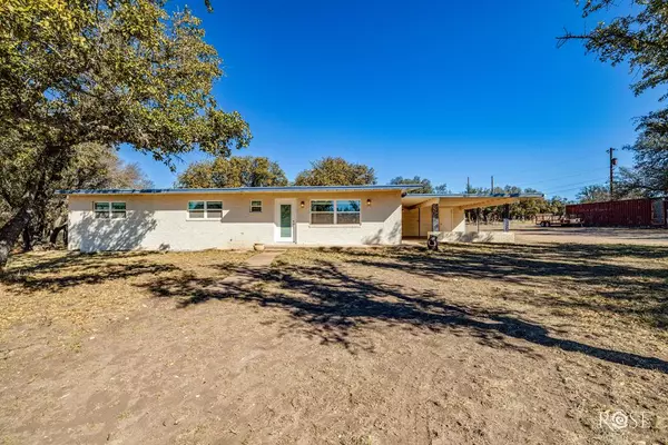 Eden, TX 76837