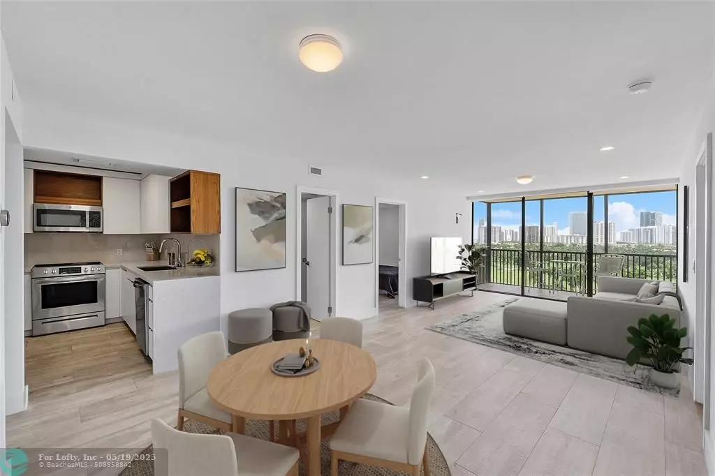 Aventura, FL 33180,20301 W Country Club Dr #1428