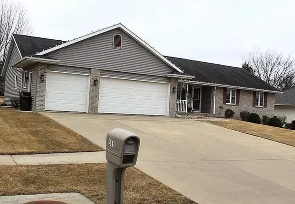 551 Barley Ridge Trail, Freeport, IL 61032