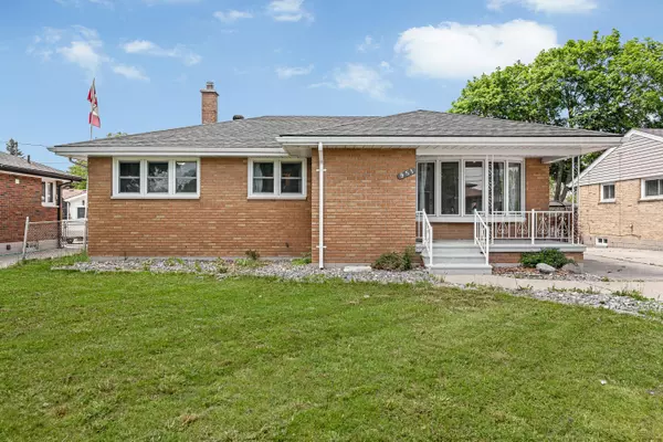 951 Riverdale AVE, Windsor, ON N8S 4C4