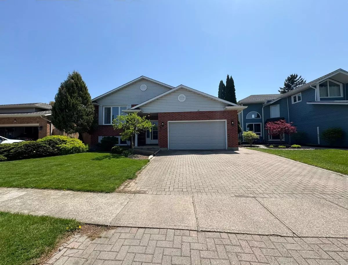 St. Catharines, ON L2S 3J3,12 Stoney Brook CRES