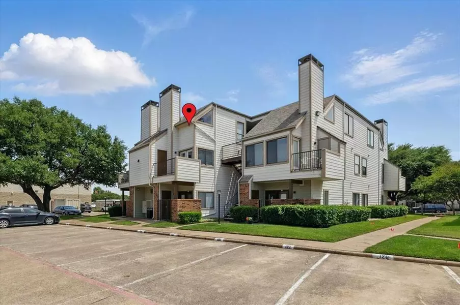 3117 Sondra Drive #208, Fort Worth, TX 76107