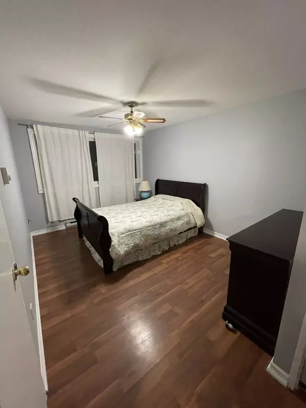 Toronto E09, ON M1E 4X2,100 Mornelle CT #1034