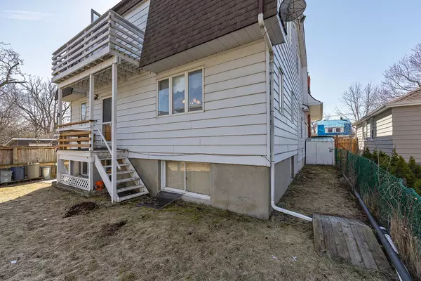 Kingston, ON K7L 1L6,69 Scott ST