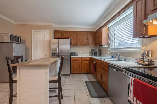 Thorold, ON L2V 3P5,226 Queen ST S