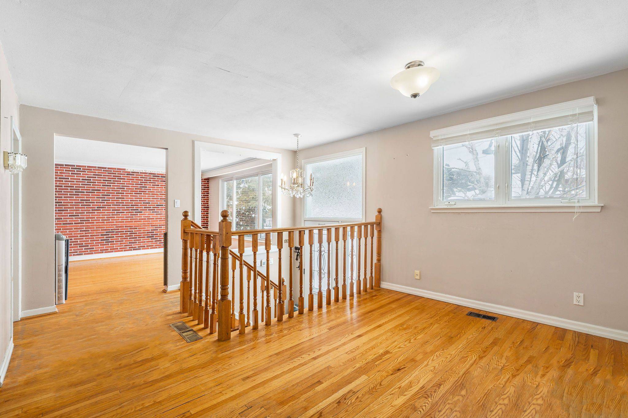 Markham, ON L3P 1M1,32 King Richard CT
