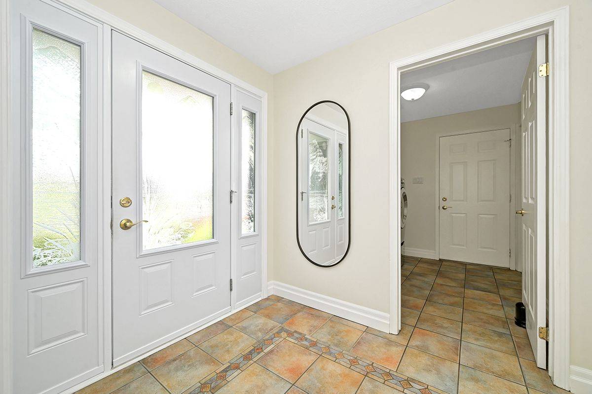 Orleans - Cumberland And Area, ON K4C 1B6,2720 Pierrette DR