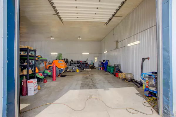 Mapleton, ON N0G 2K0,107 Mcgivern ST