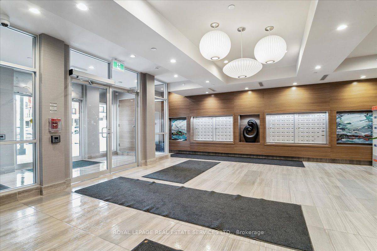 Markham, ON L6B 1N2,2 Adam Sellers ST #615