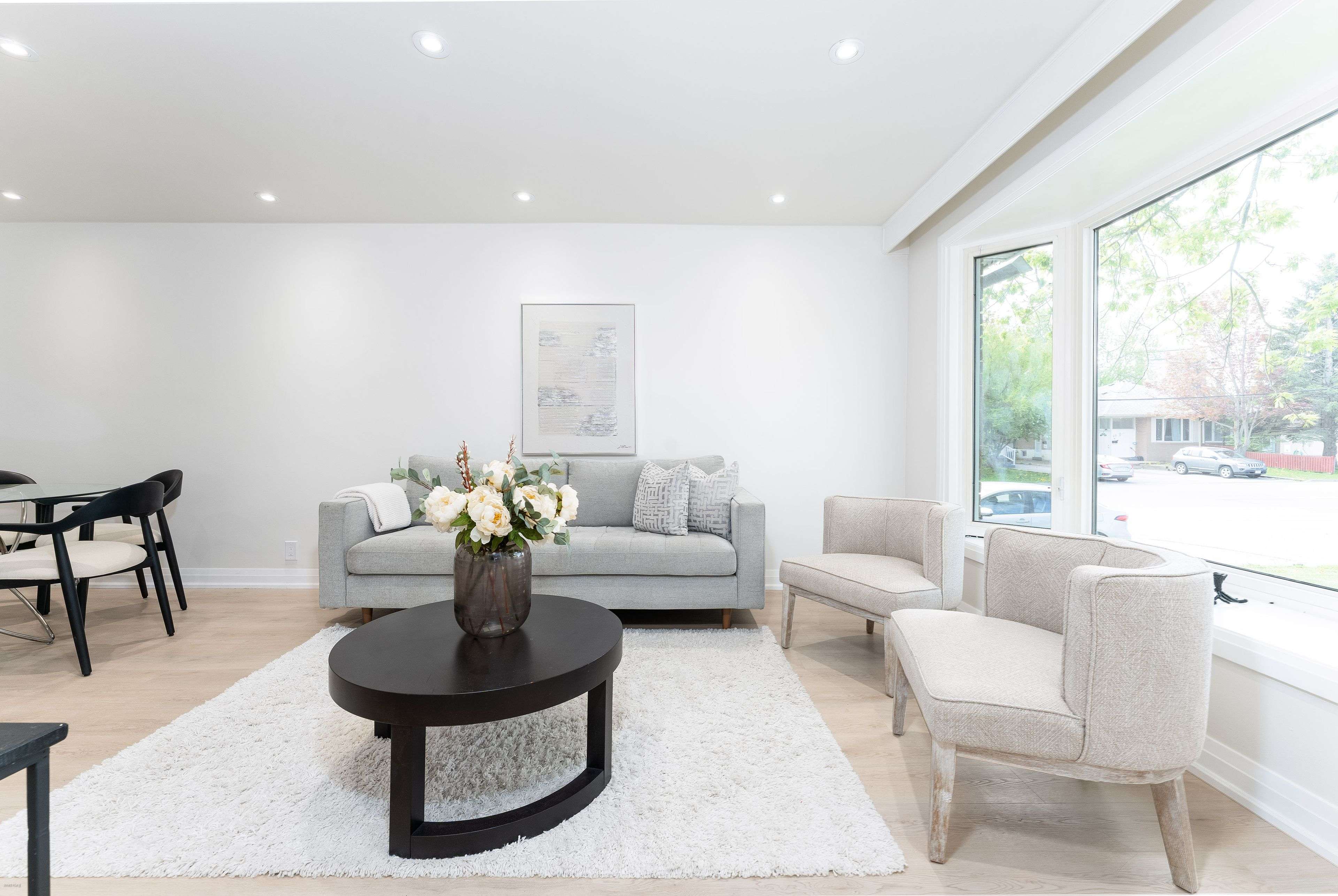 Newmarket, ON L3Y 4P1,113 Crone CT
