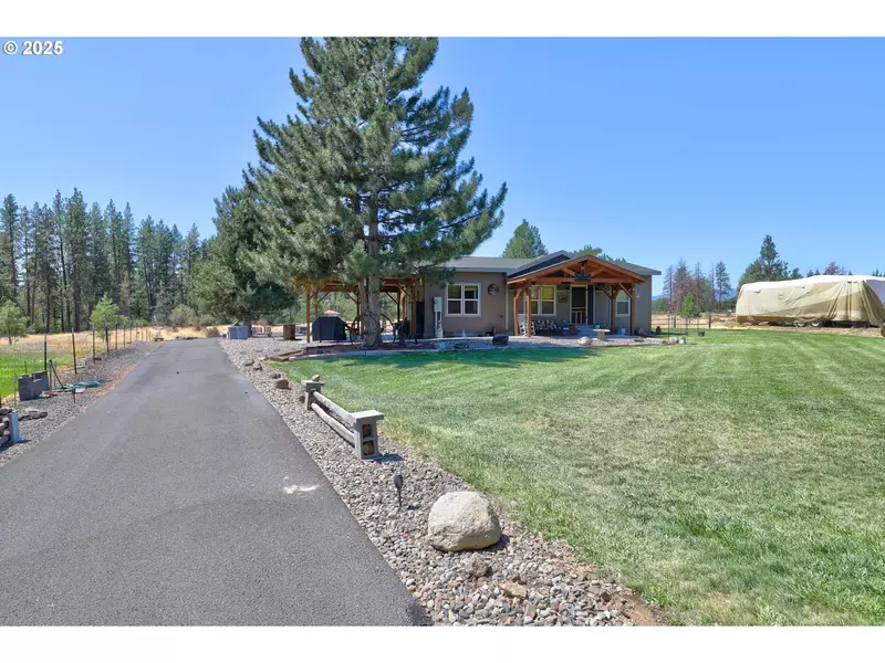 331 S DAVIS RD, Wamic, OR 97063
