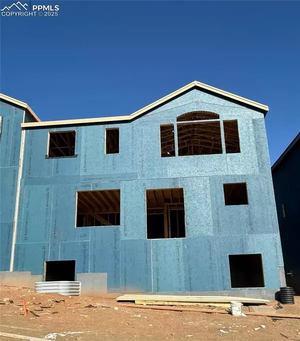 Colorado Springs, CO 80907,731 Little Bear GRV