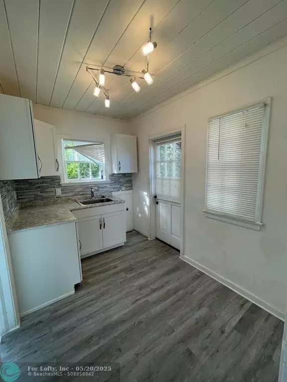 Delray Beach, FL 33483,104 NE 4th Ave #C