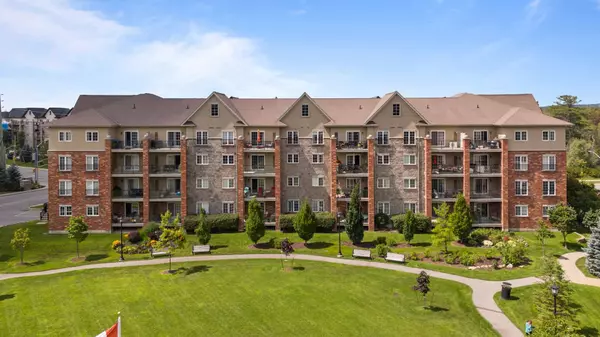 Barrie, ON L4N 5T5,39 Ferndale DR S #106