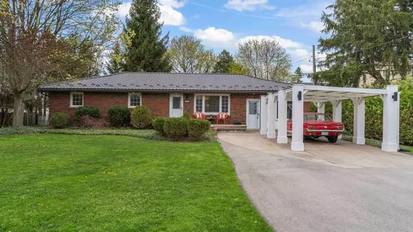 28 SOUTH EDGEWARE RD, St. Thomas, ON N5P 2H3