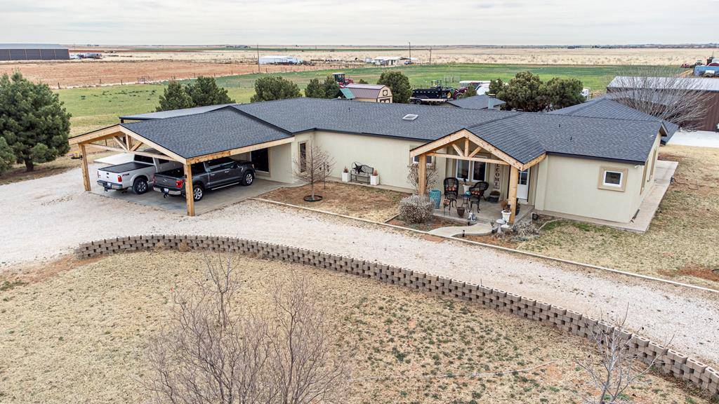 135 County Rd 218, Seminole, TX 79360