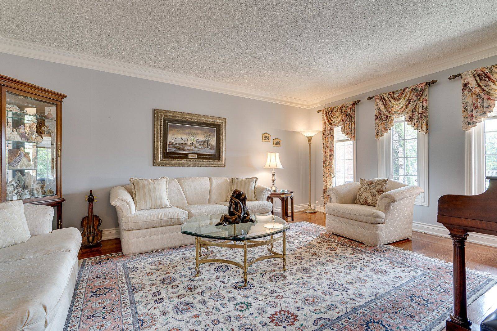 Vaughan, ON L4L 6P9,275 Triton AVE