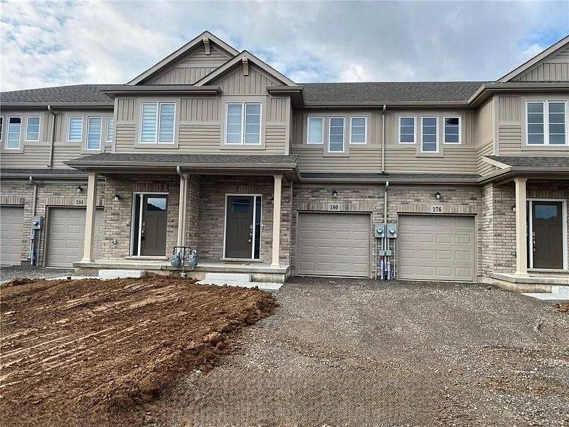 180 Sunflower PL, Welland, ON L3C 0H9