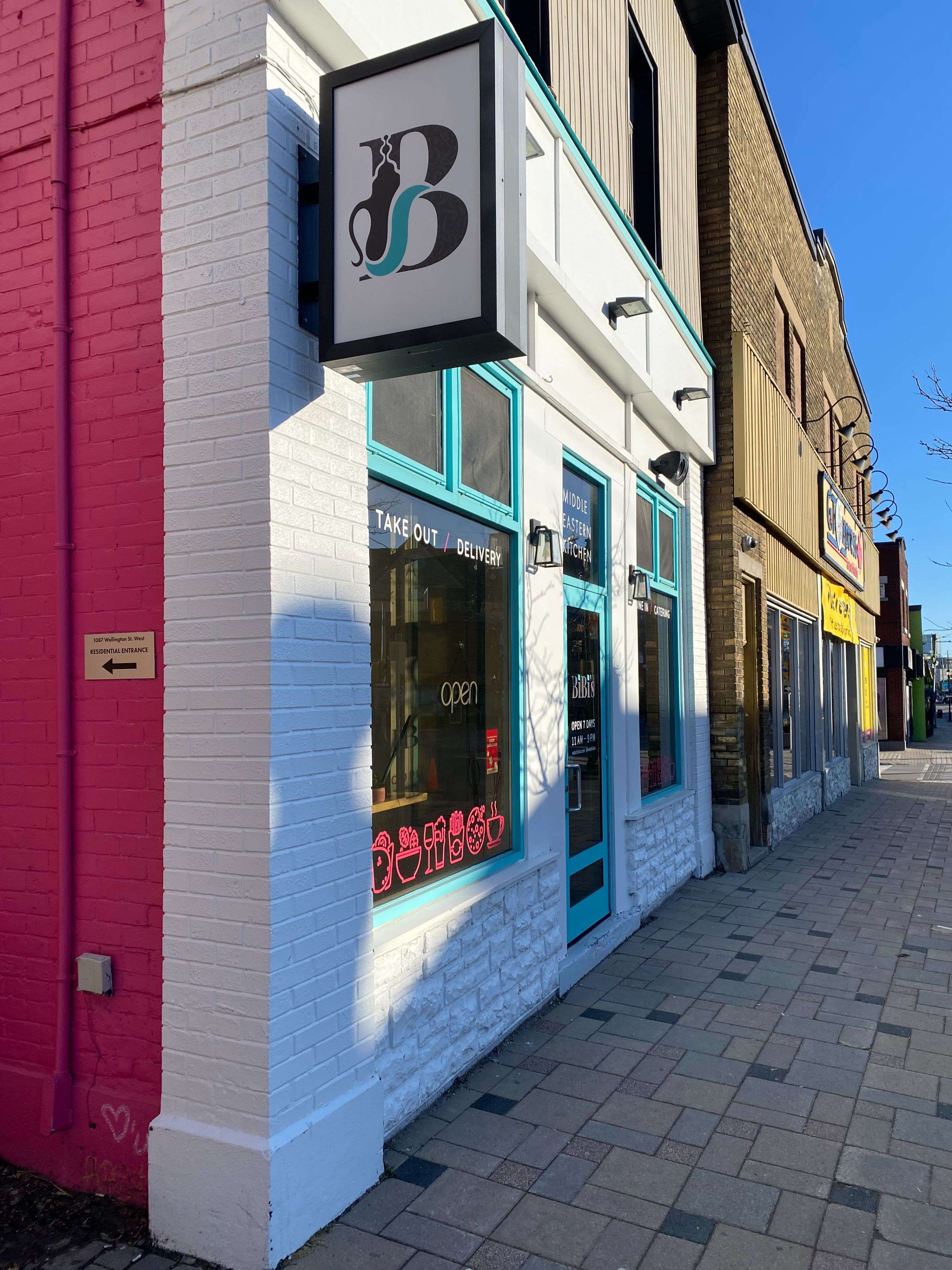 West Centre Town, ON K1Y 2Y4,1087 Wellington ST W #3