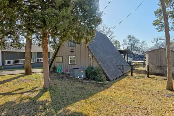 Tool, TX 75143,1809 Oak Shore Drive