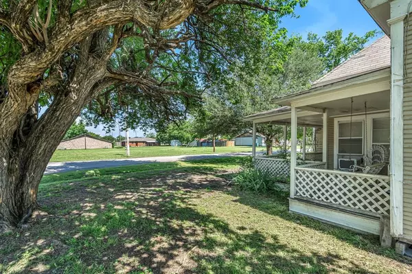 Tom Bean, TX 75489,209 S Britton Street