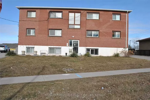390 Dean AVE, Oshawa, ON L1H 3E2