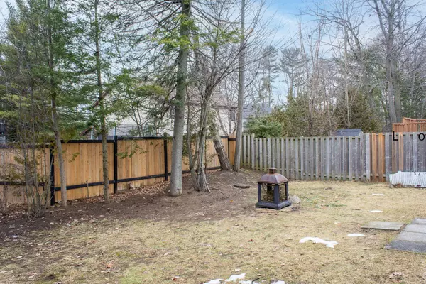Wasaga Beach, ON L9Z 3C4,48 Rose Valley WAY