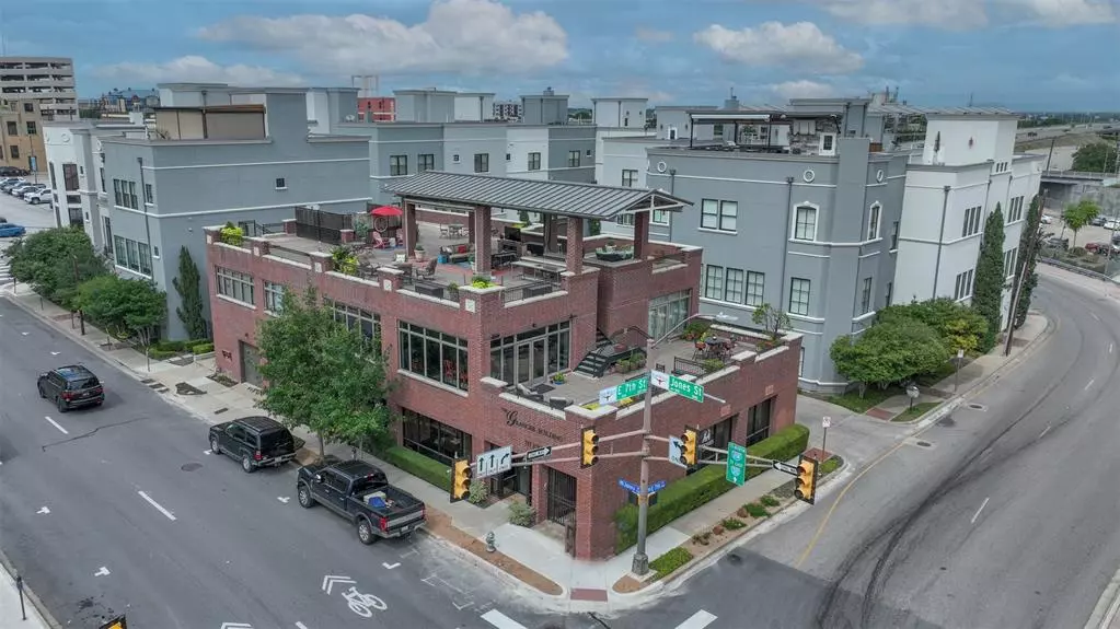 Fort Worth, TX 76102,715 Jones Street