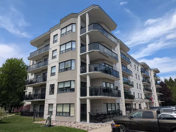 Stratford, ON N5A 4S9,160 Romeo ST S #501