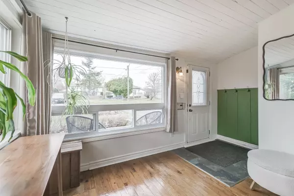Pickering, ON L1W 2T5,741 Marksbury RD