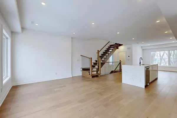 Richmond Hill, ON L4E 1L3,35 Persica ST #Upper