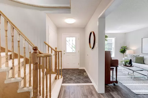 Burlington, ON L7M 2S1,2053 Deer Run AVE