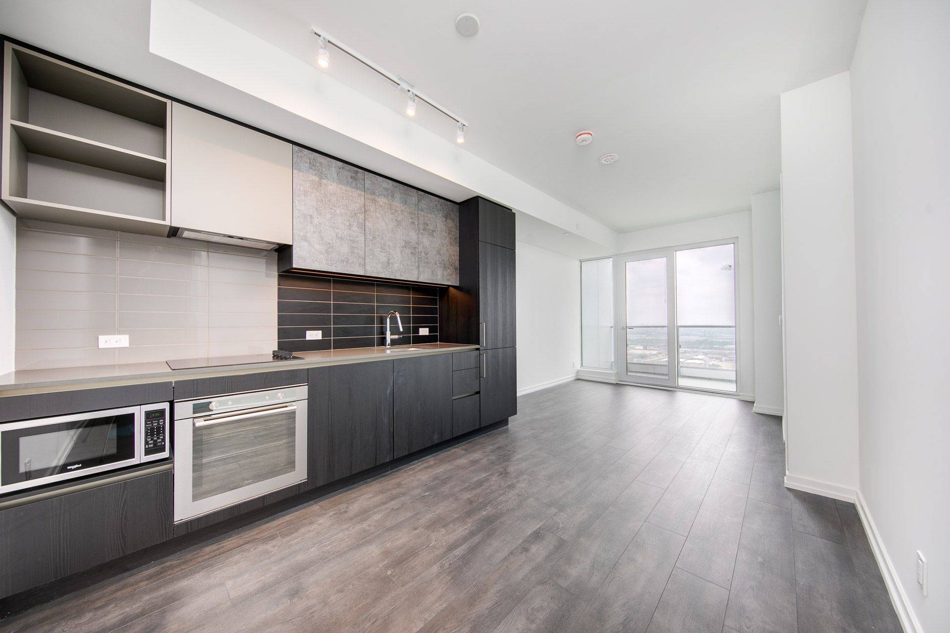 Vaughan, ON L4K 0K9,7890 Jane ST #3301