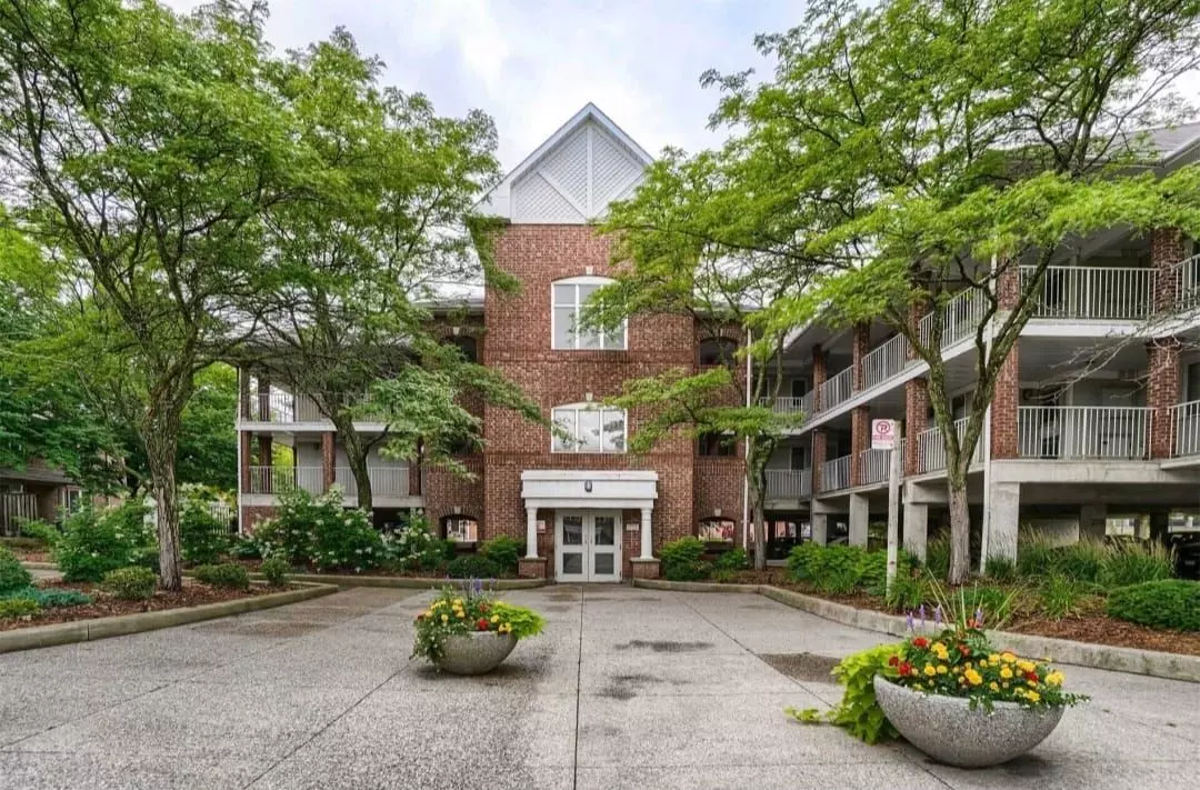 Mississauga, ON L4Z 3P4,101 Bristol RD E #230