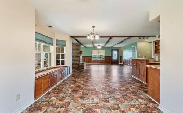 Paris, TX 75462,1100 County Road 12200