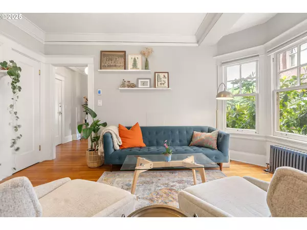 Portland, OR 97209,2083 NW JOHNSON ST #34