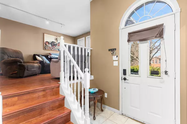 Kingston, ON K7P 2W4,1387 Brackenwood CRES