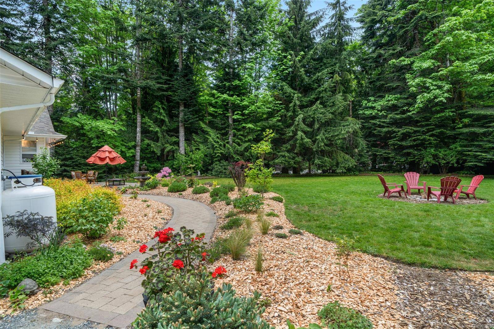 Lake Cowichan, BC V0R 2G0,182/184 Tern Rd