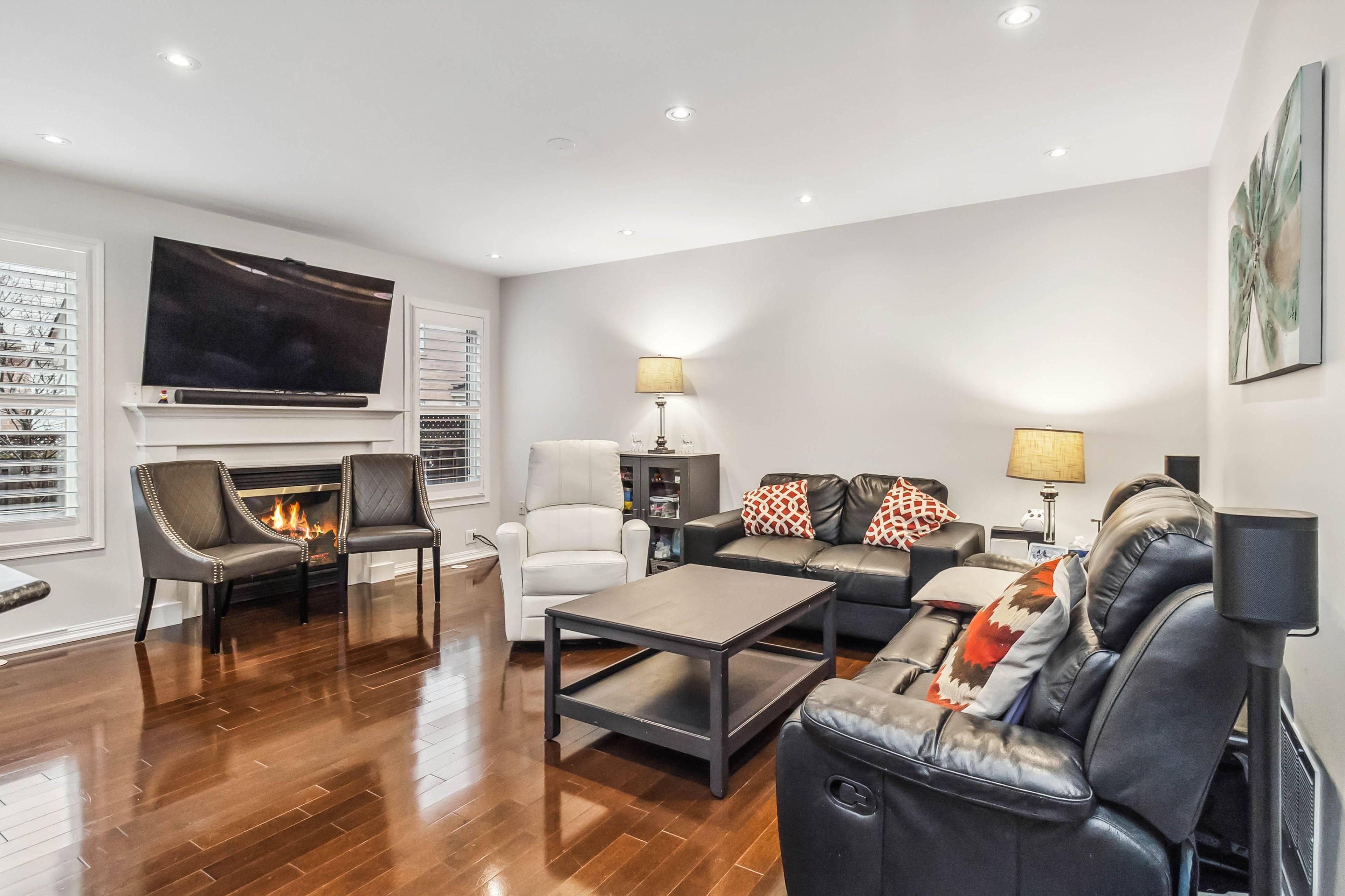 Milton, ON L9T 0P2,256 Whetham HTS