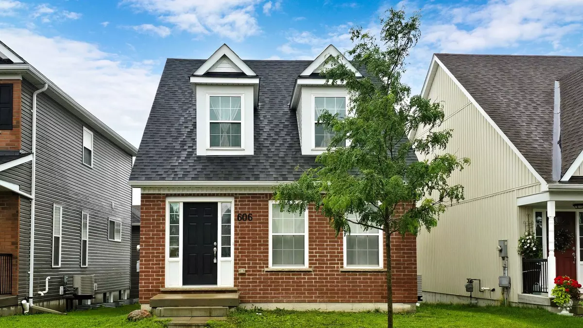 Peterborough North, ON K9H 0G4,606 Haylock GDNS