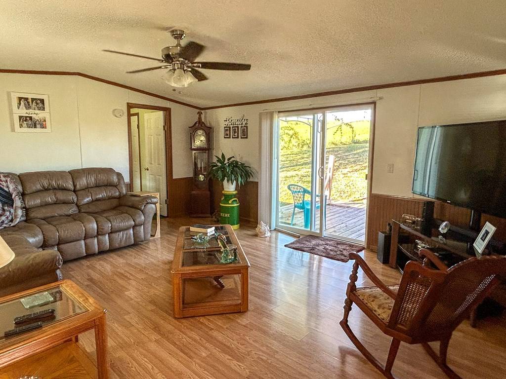 Rural Retreat, VA 24368,132 Glade View Ln.