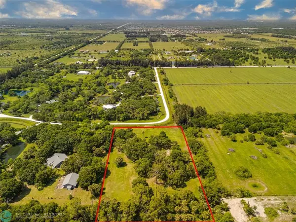 Vero Beach, FL 32968,5555 23rd St SW