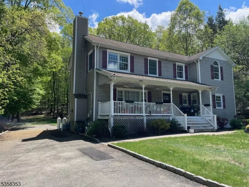 16 Oak Ln, Randolph Twp., NJ 07869