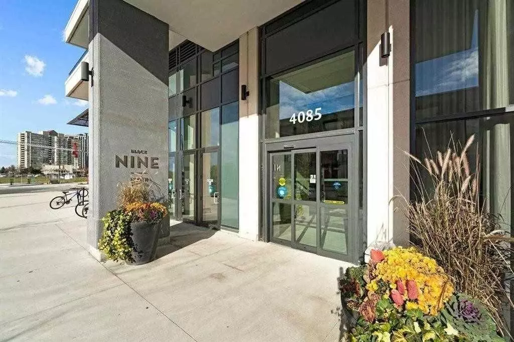 Mississauga, ON L5B 0K8,4085 Parkside Village DR #309