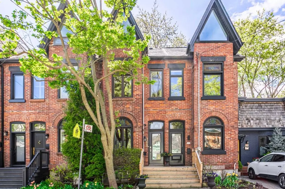 Toronto E01, ON M4M 2J9,168 Boulton AVE