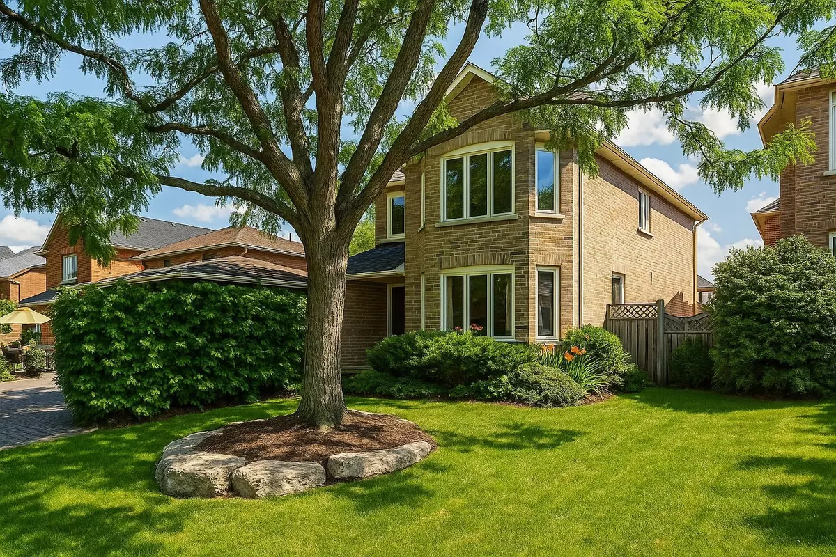 Newmarket, ON L3Y 7S8,259 Glenway CIR