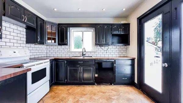 St. Marys, ON N4X 1A6,193 Water ST S