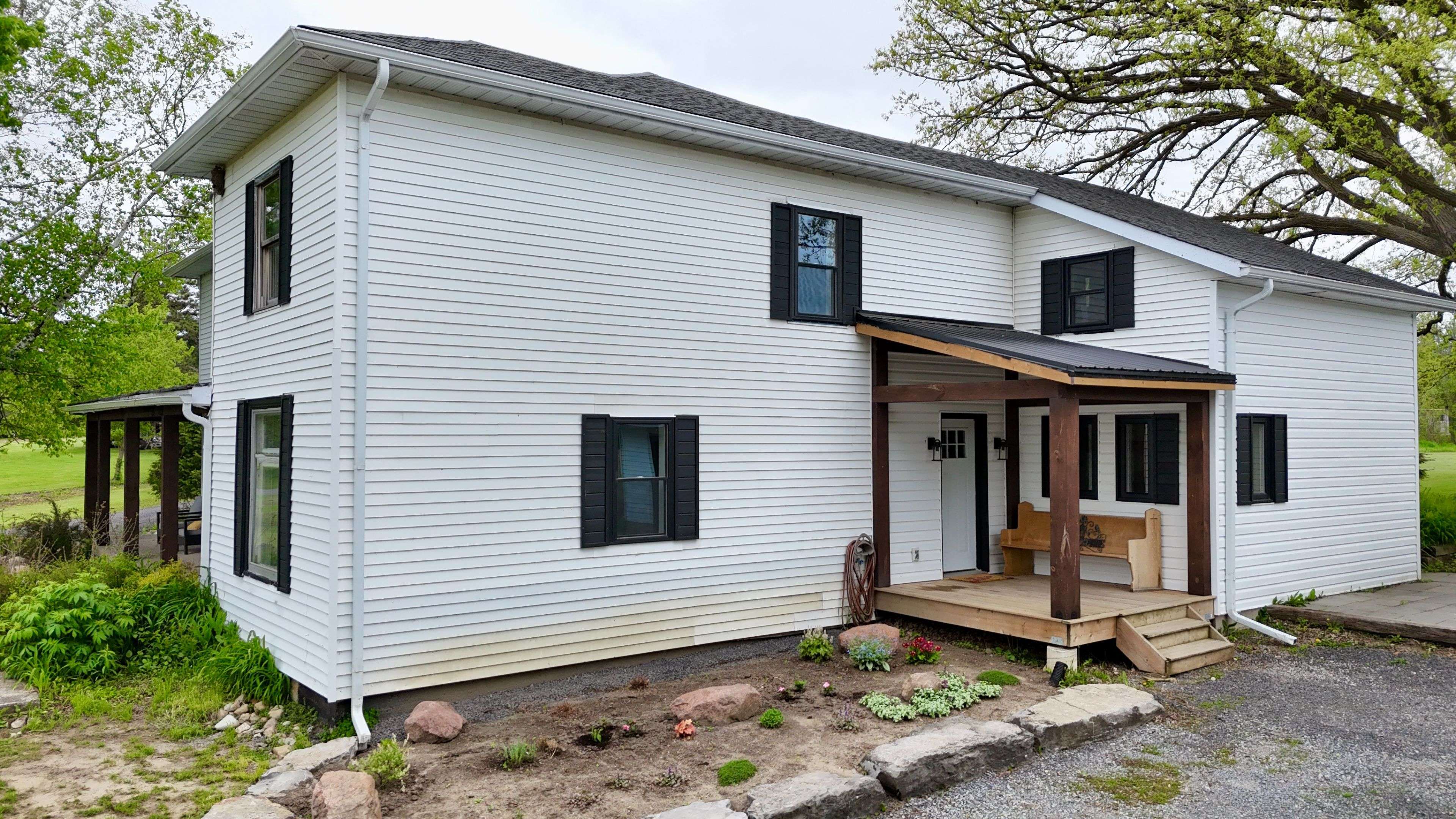 Loyalist, ON K0H 2H0,1139 Maple RD