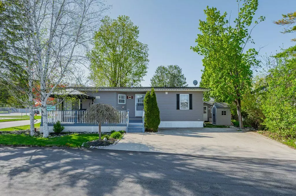 Puslinch, ON N0B 2J0,40 BULLFROG DR