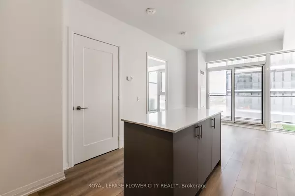 Vaughan, ON L4K 0M6,9000 Jane ST E #2414
